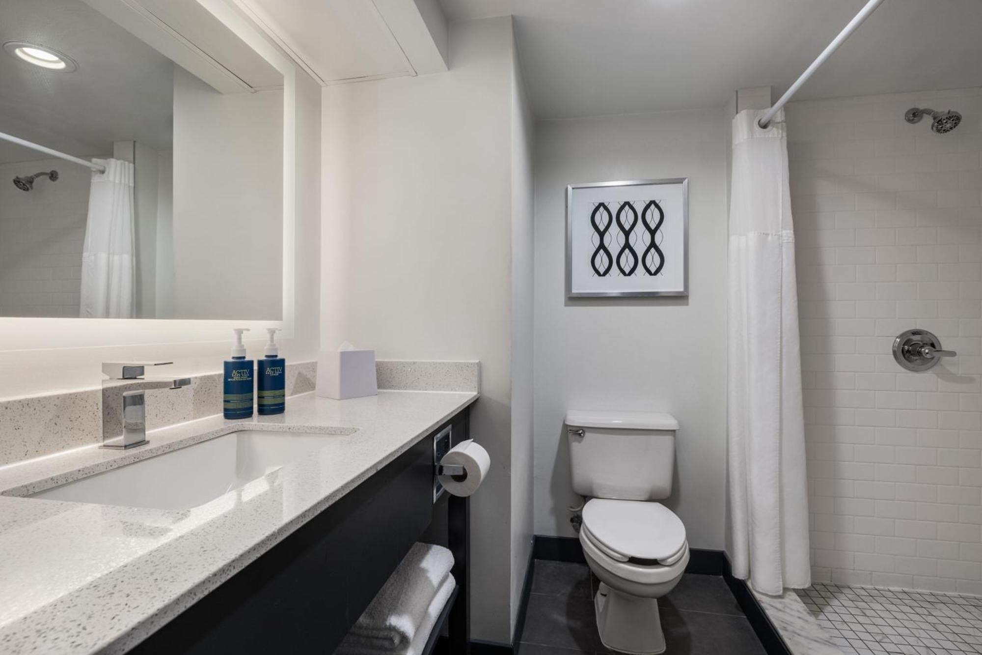 Four Points By Sheraton Greensboro Airport Buitenkant foto