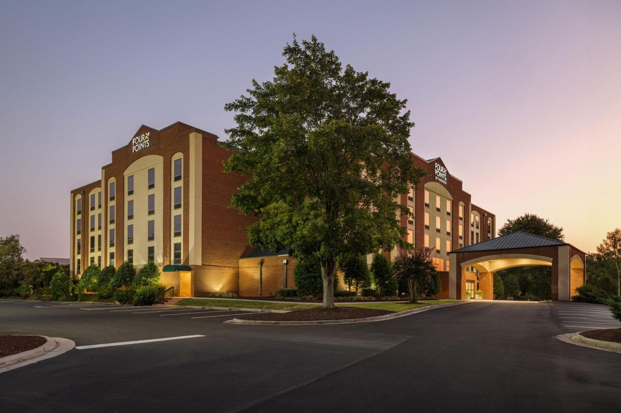 Four Points By Sheraton Greensboro Airport Buitenkant foto