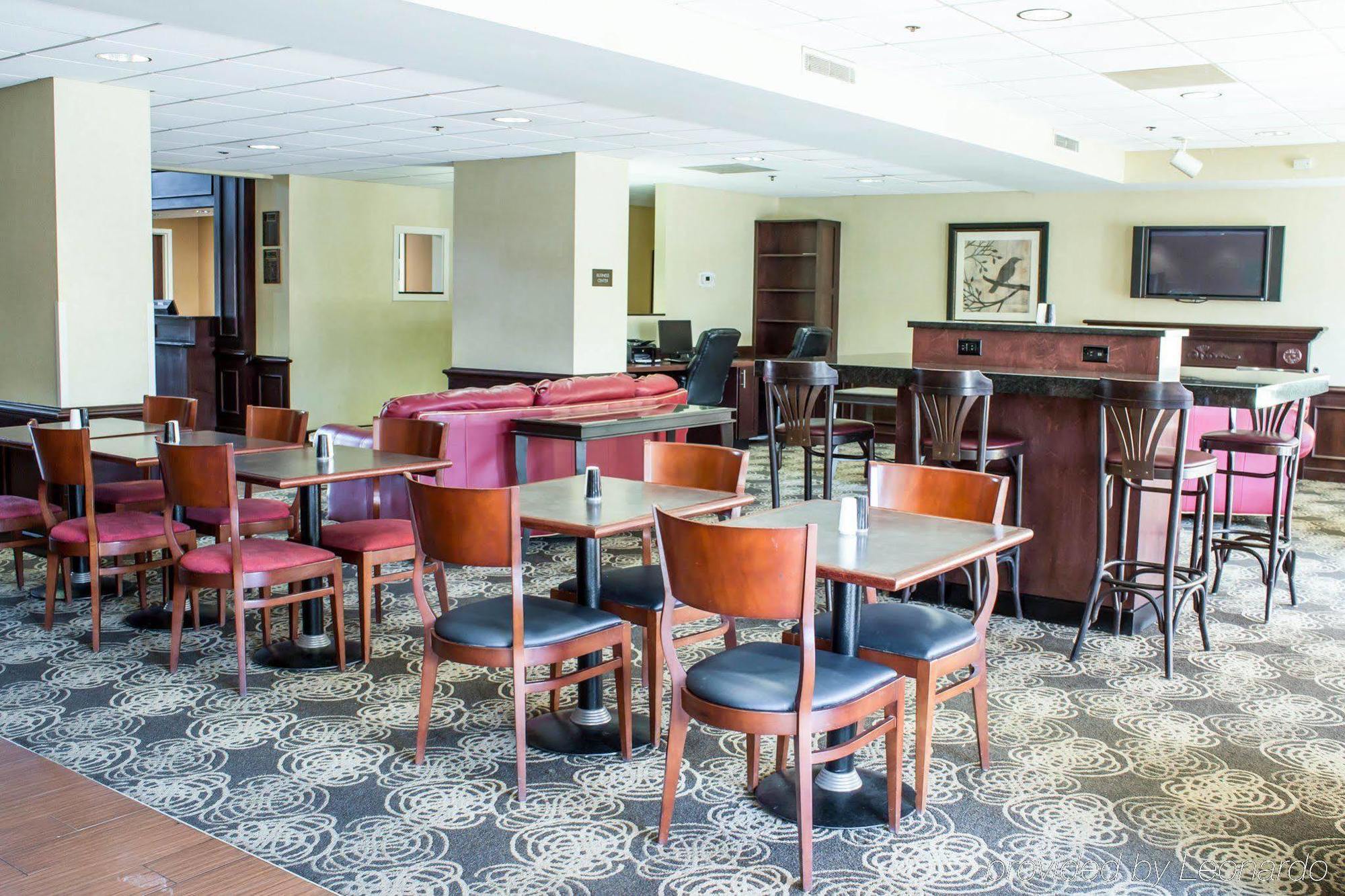 Four Points By Sheraton Greensboro Airport Buitenkant foto