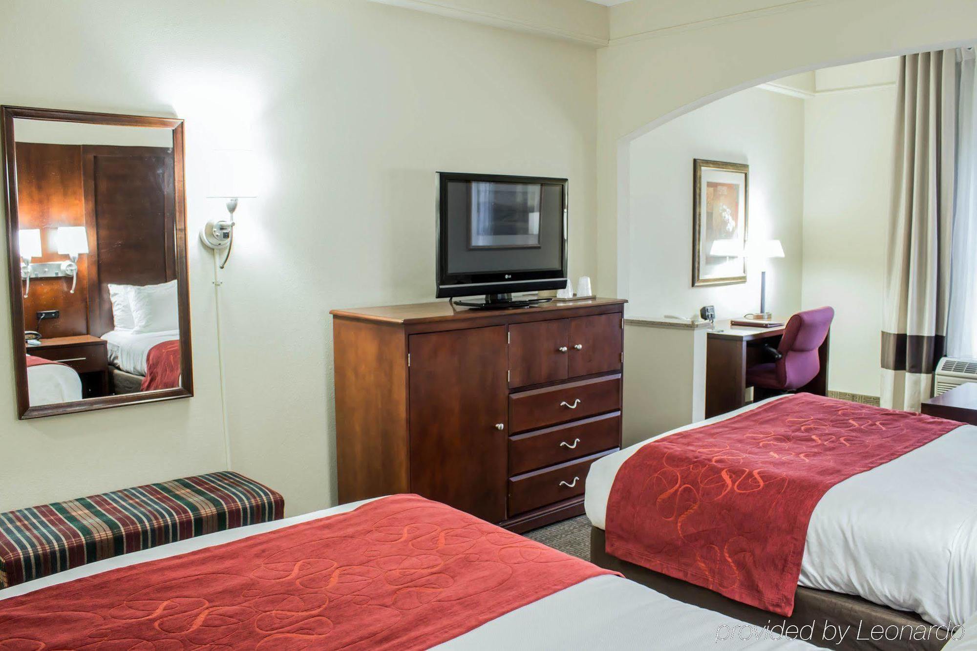 Four Points By Sheraton Greensboro Airport Buitenkant foto