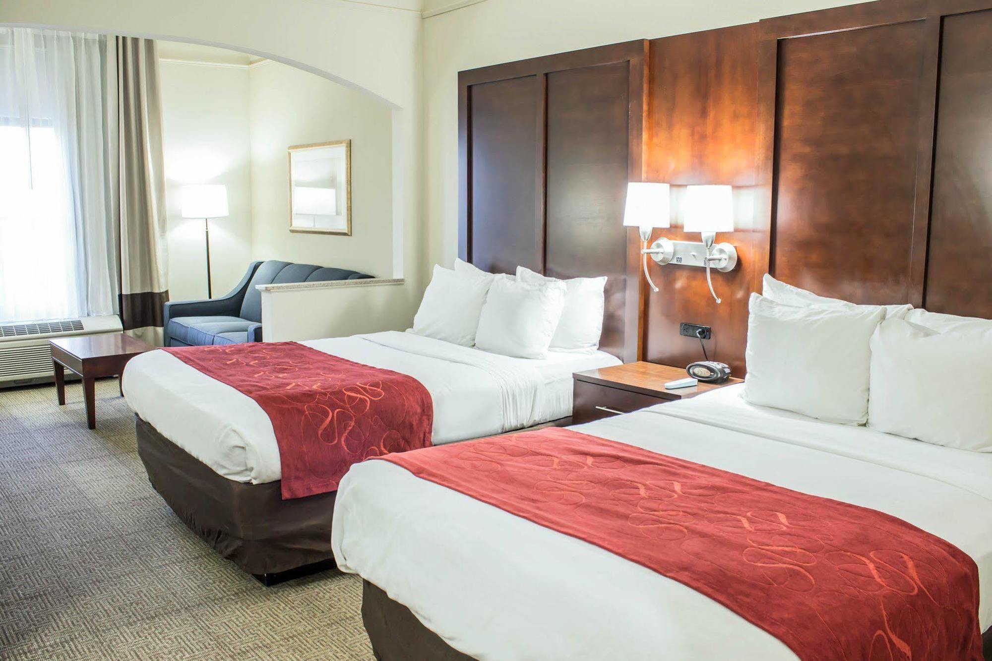 Four Points By Sheraton Greensboro Airport Buitenkant foto